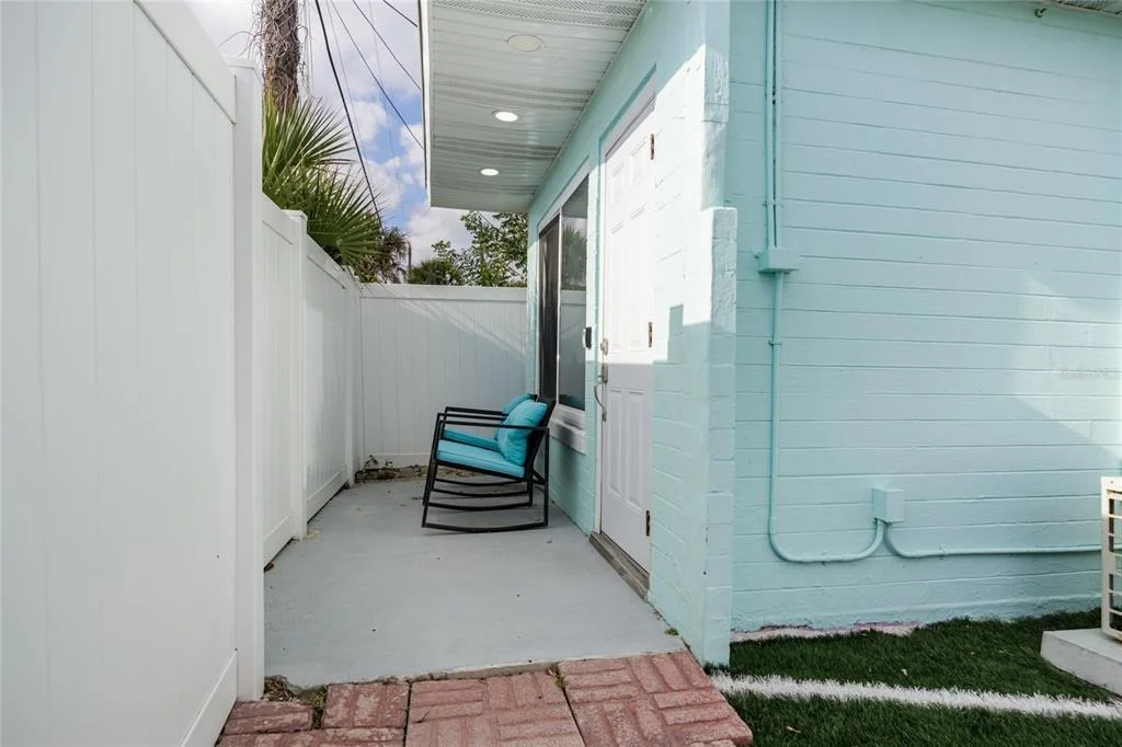 Photo of 7 NEPTUNE PARK DR.