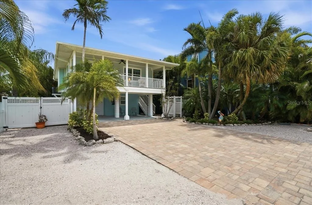 Photo of 2811 GULF DRIVE