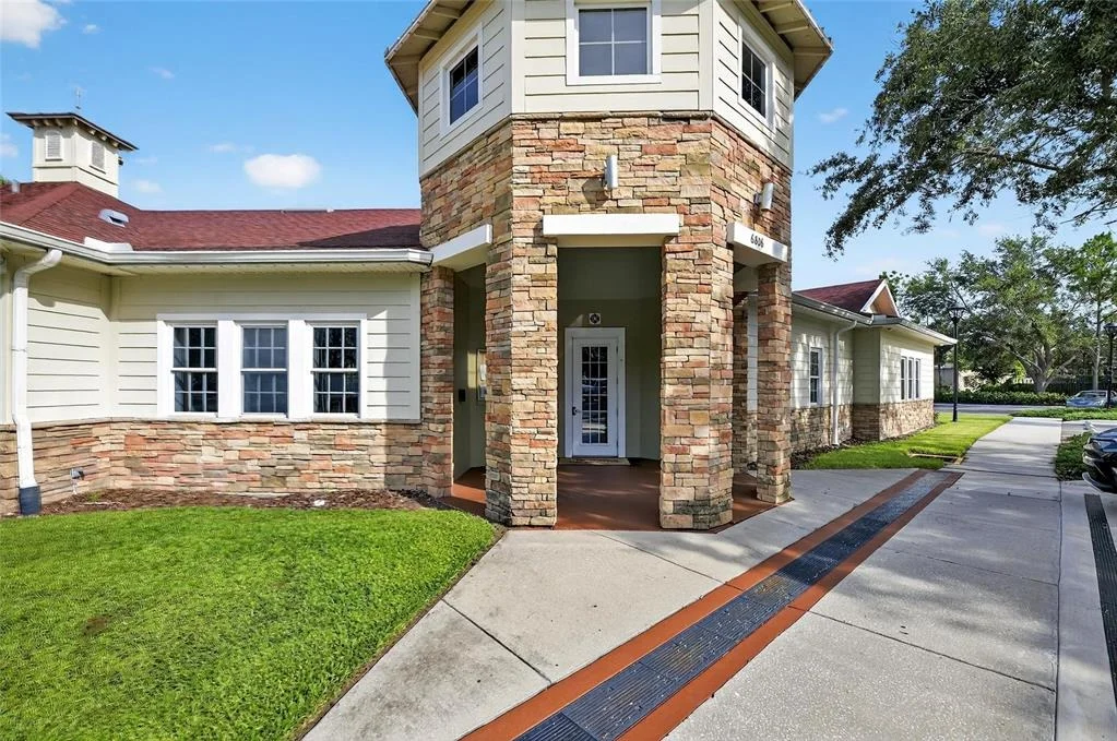 Photo of 7629 DEVONBRIDGE GARDEN WAY