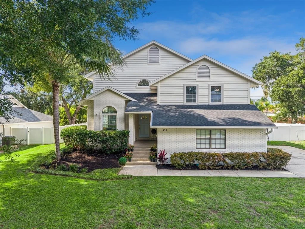 Photo of 1458 ROYAL CIRCLE