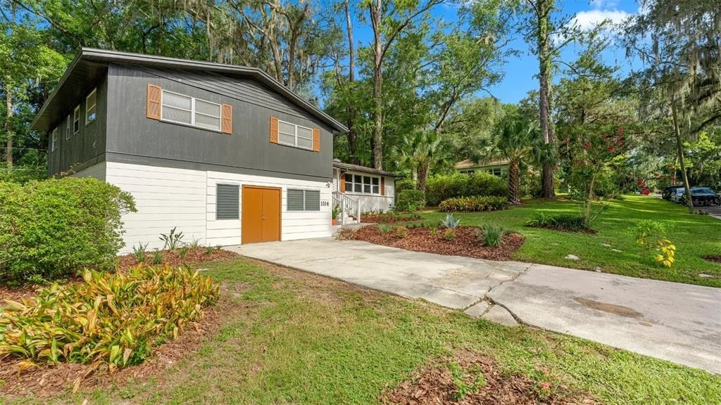 Photo of 1114 NW 36TH DRIVE