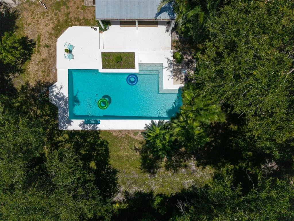 Photo of 1722 NORTH DRIVE