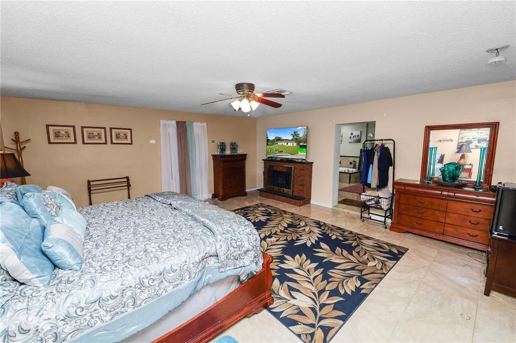 Photo of 1127 PINECREST DRIVE