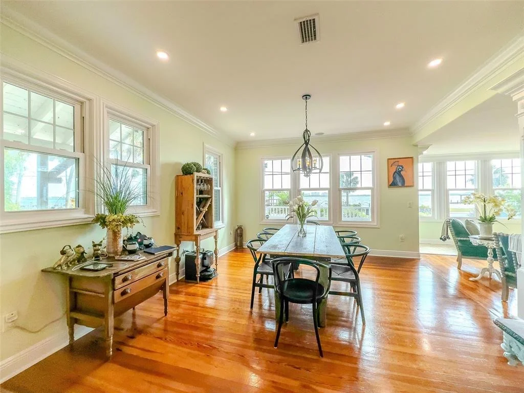 Photo of 4946 HALIFAX DRIVE