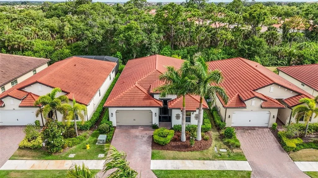 Photo of 352 TOSCAVILLA BOULEVARD
