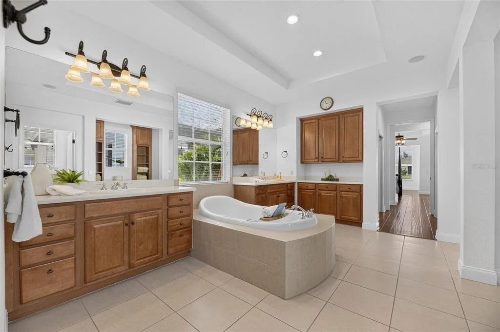 Photo of 715 ISLEBAY DRIVE