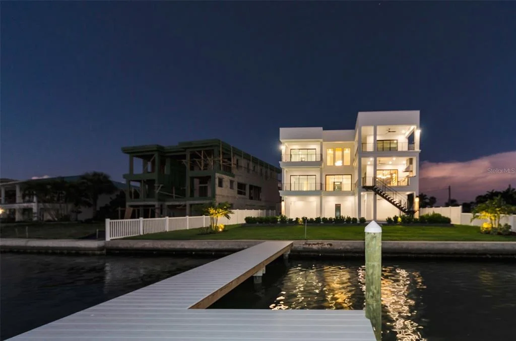Photo of 43 DOLPHIN DRIVE