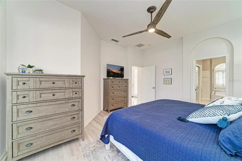 Photo of 4727 COMPASS DRIVE