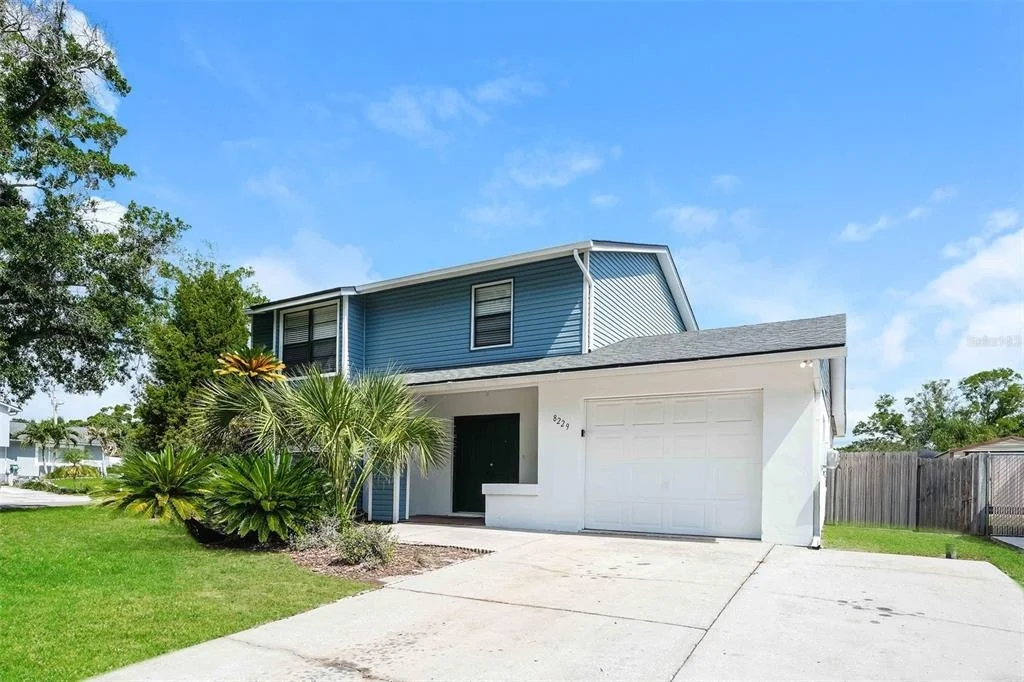 Photo of 8229 MALVERN CIRCLE