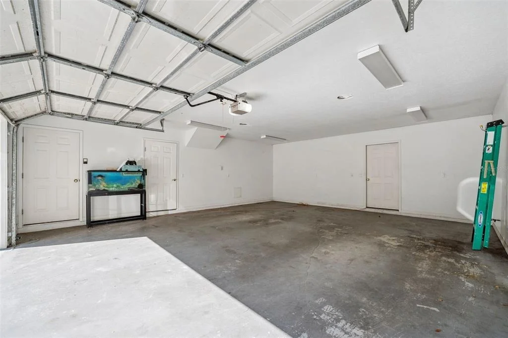 Photo of 21033 VIOLET ROAD