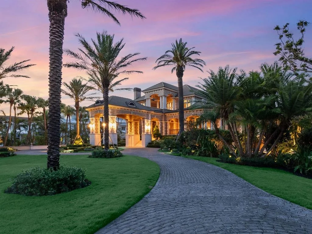 Photo of 1423 HILLVIEW DRIVE