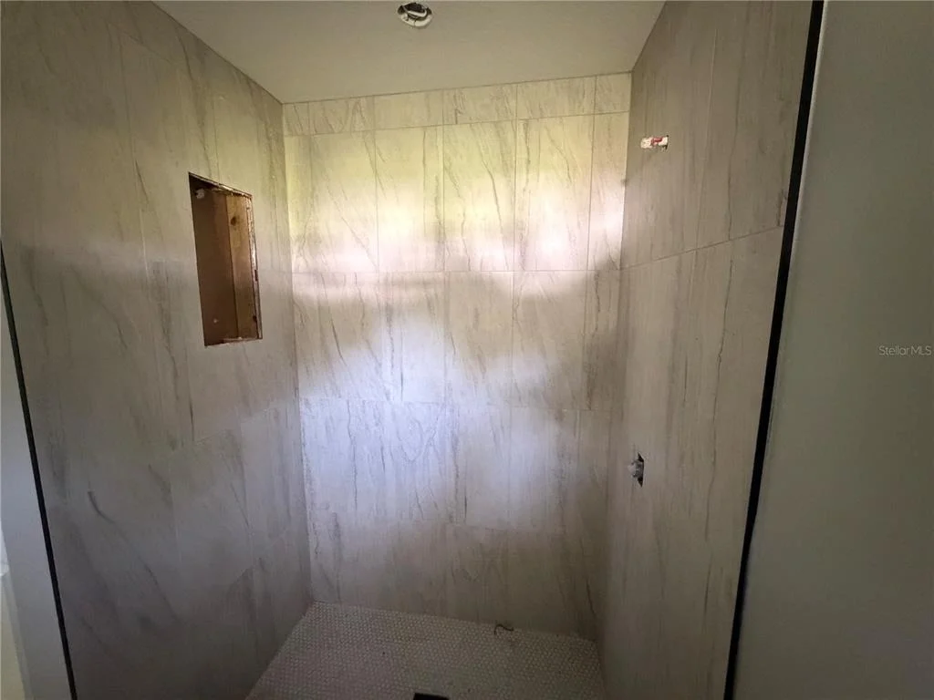 Photo of 865 SE 28TH STREET