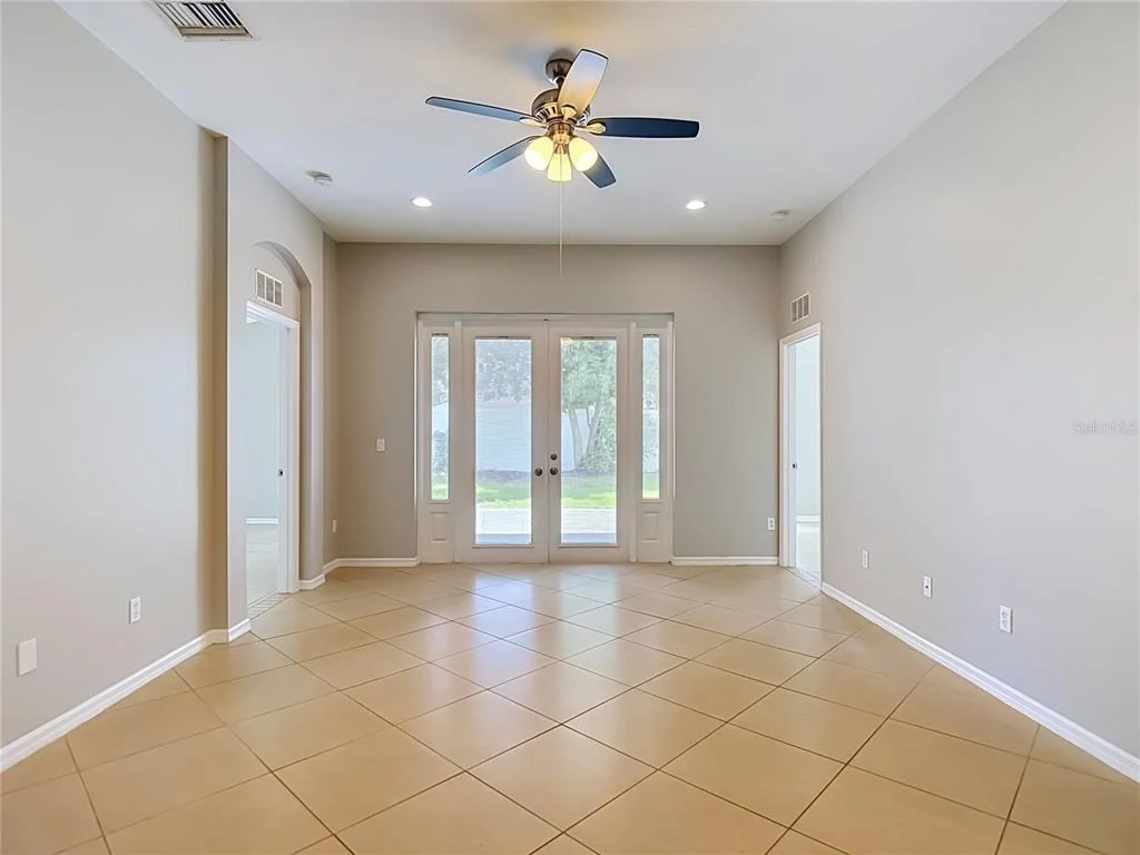 Photo of 805 LESA GLEN PLACE
