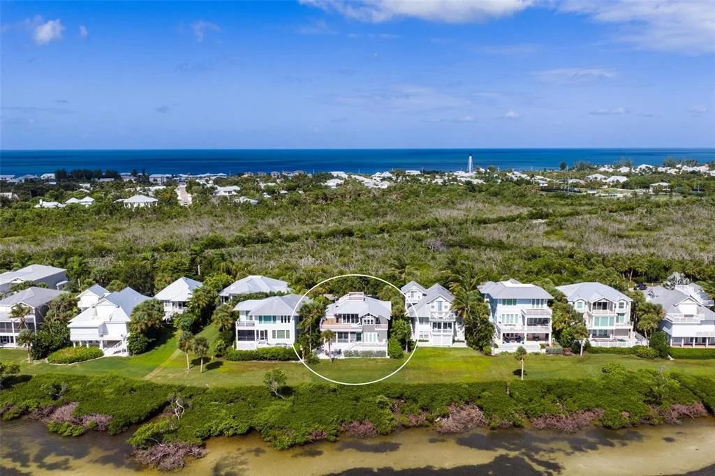 Photo of 319 PILOT POINT LANE