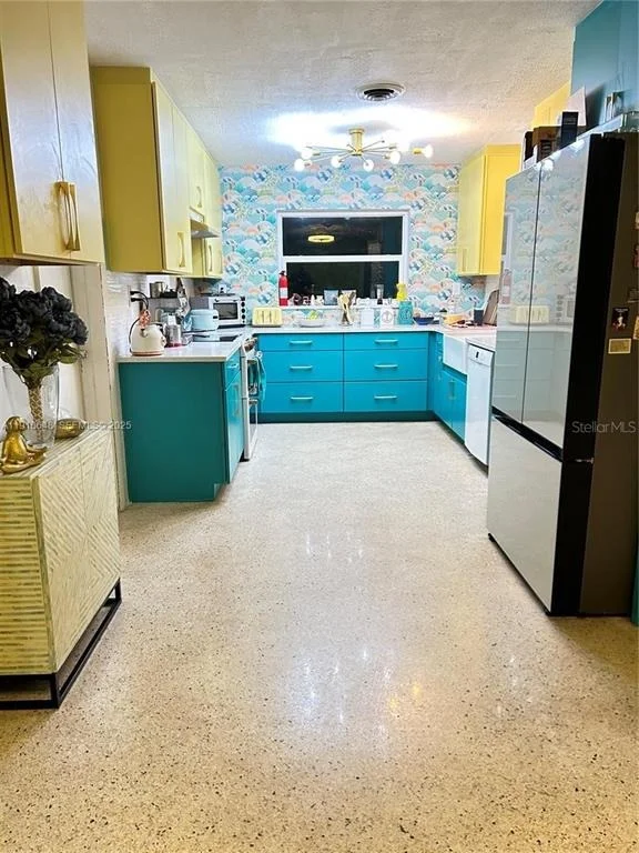 Photo of 118 BOUGAINVILLEA DRIVE