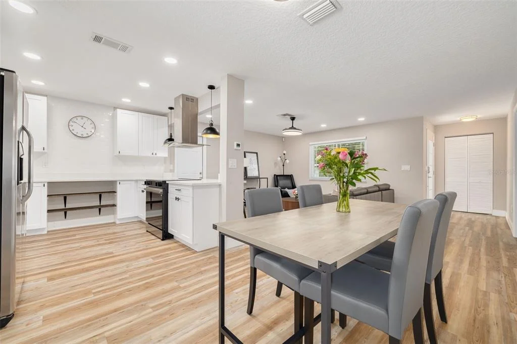 Photo of 1819 WEST DRIVE