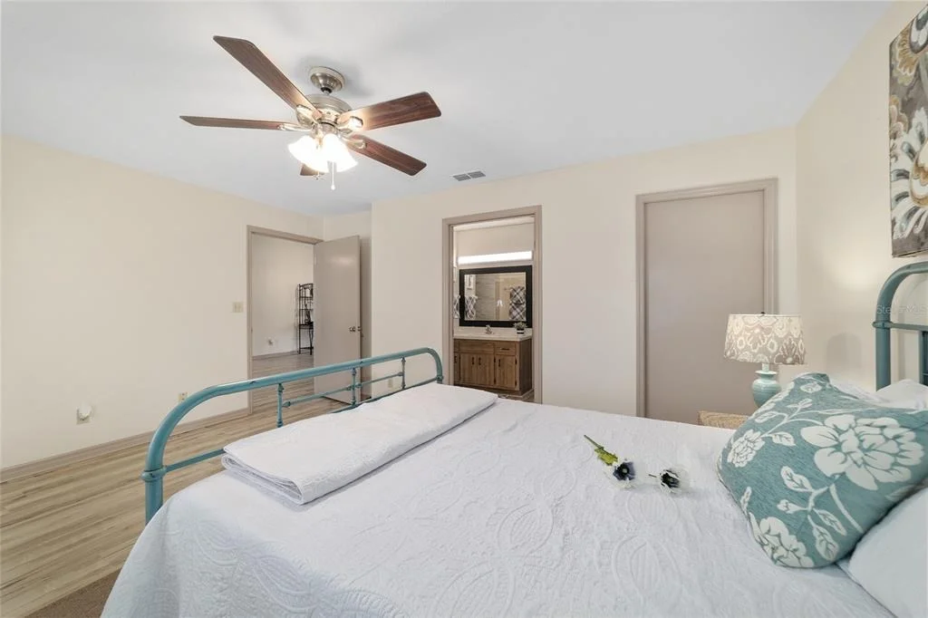 Photo of 4008 SE 61 PLACE