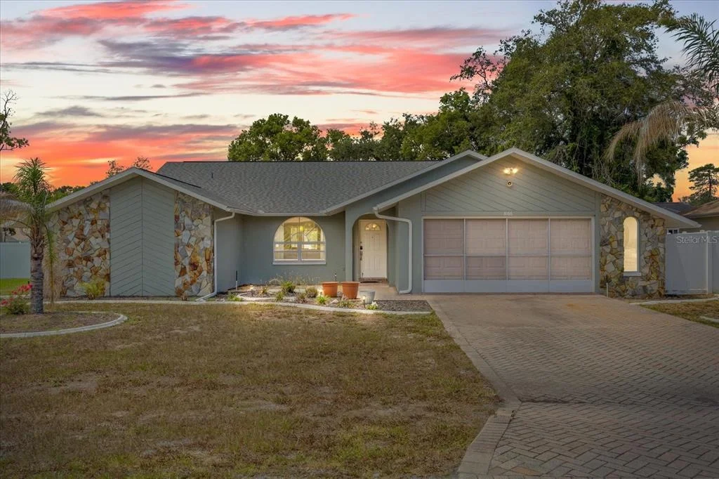 Photo of 8166 WINDING OAK LANE