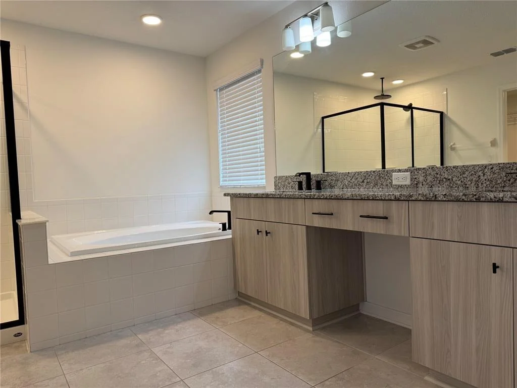 Photo of 33263 SYCAMORE LEAF DRIVE