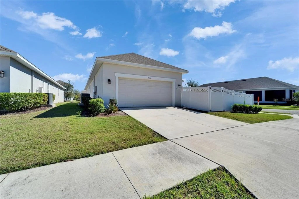Photo of 729 WINTERSIDE DRIVE