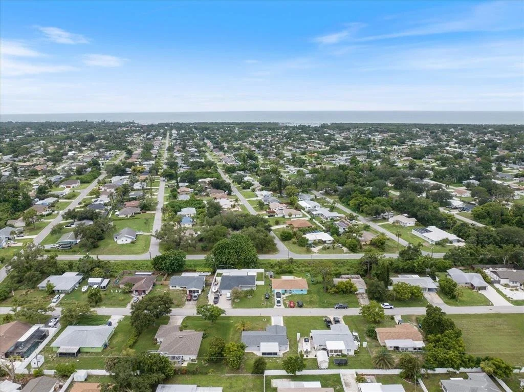 Photo of 3485 ROSLYN ROAD