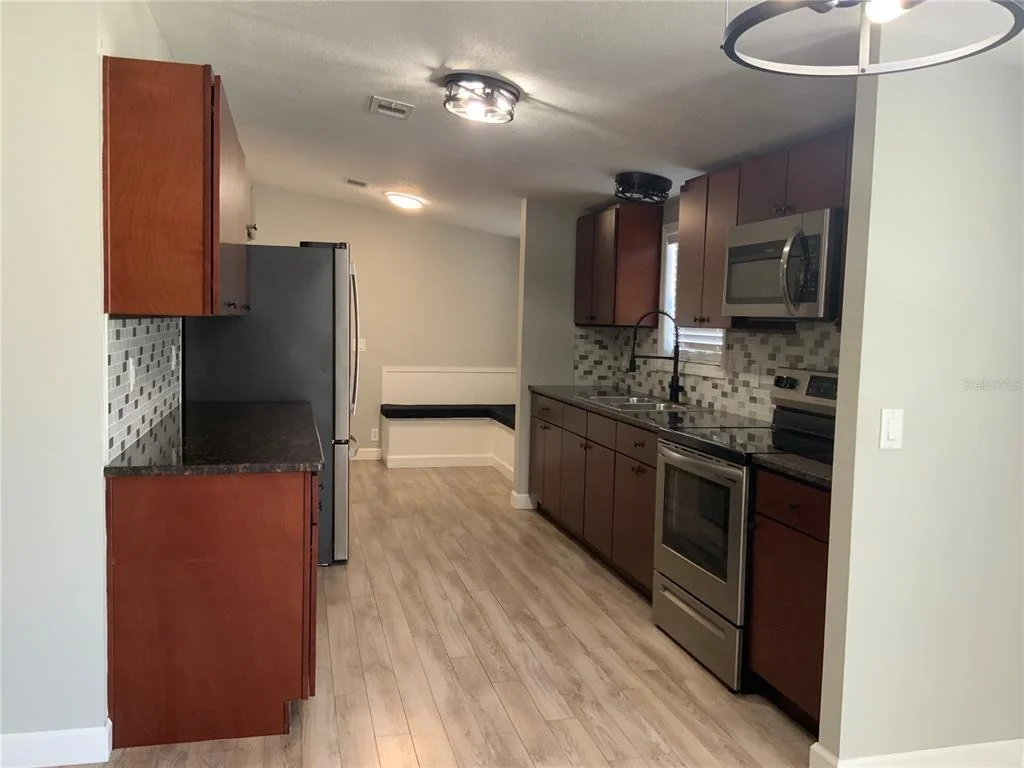 Photo of 10406 BRUSSELS DRIVE