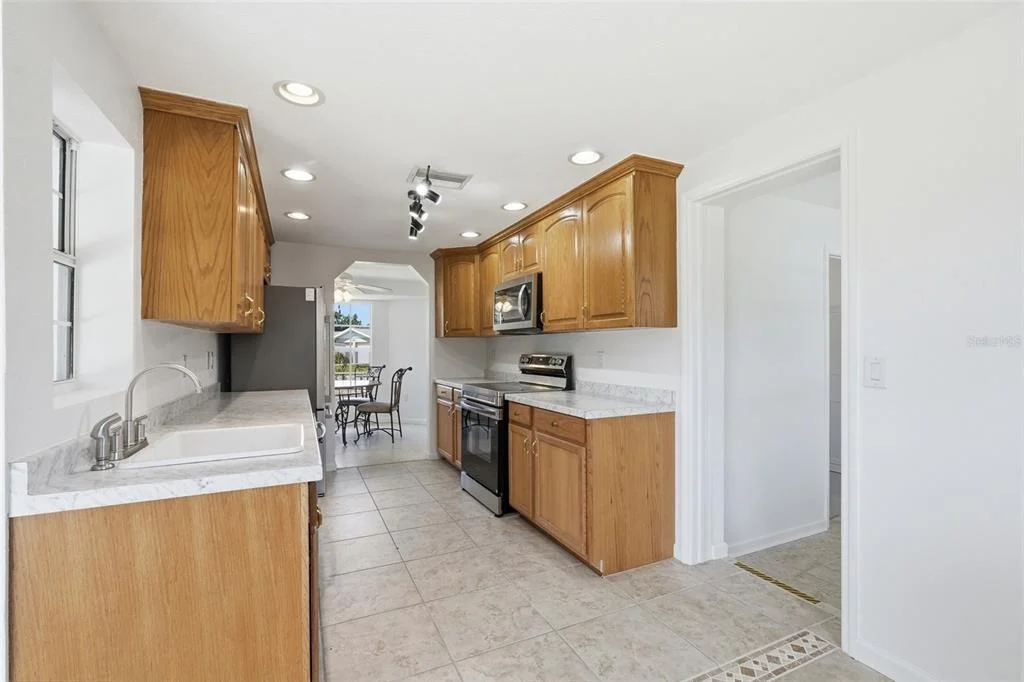 Photo of 700 DOLPHIN PARKWAY