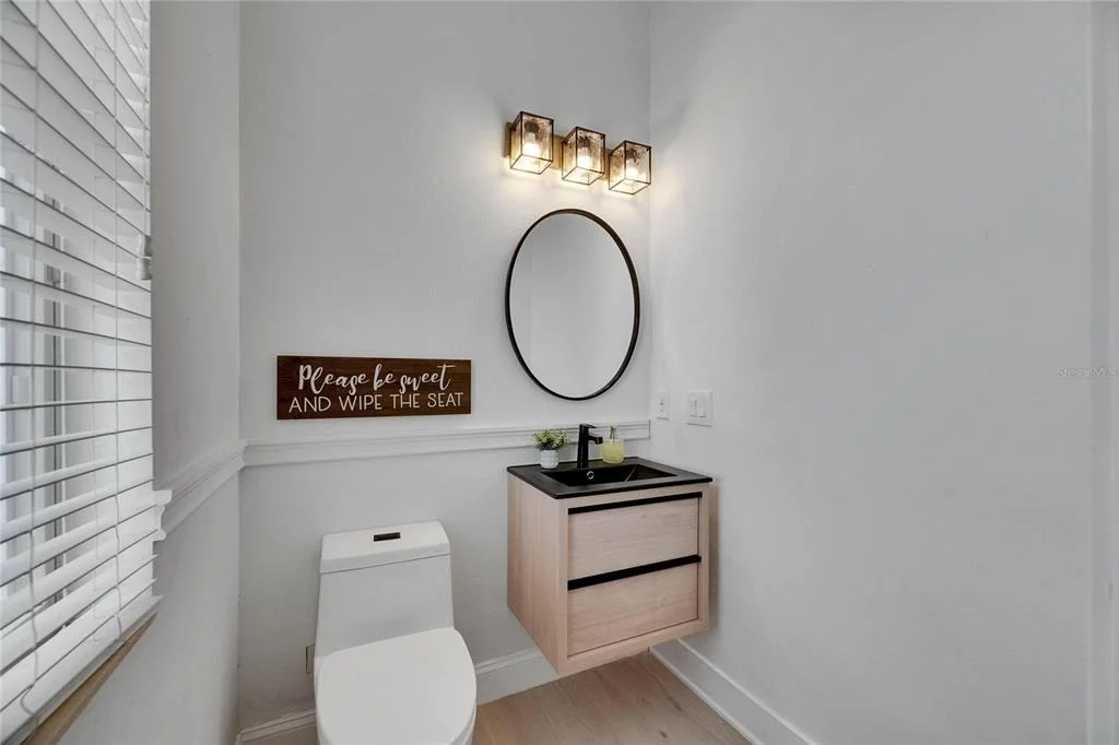 Photo of 6512 SIMONE SHORES CIRCLE