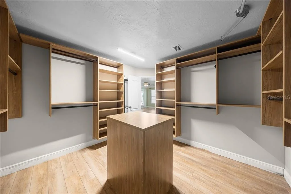 Photo of 2420 SE 15TH STREET