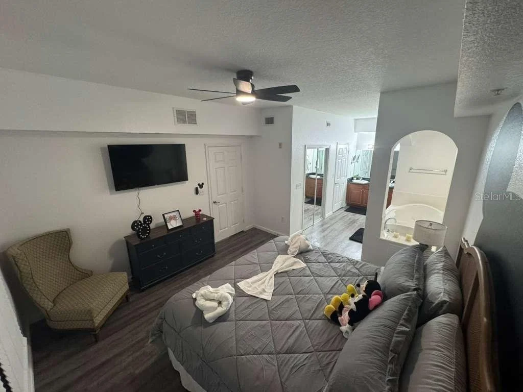 Photo of 8100 BOULEVARD