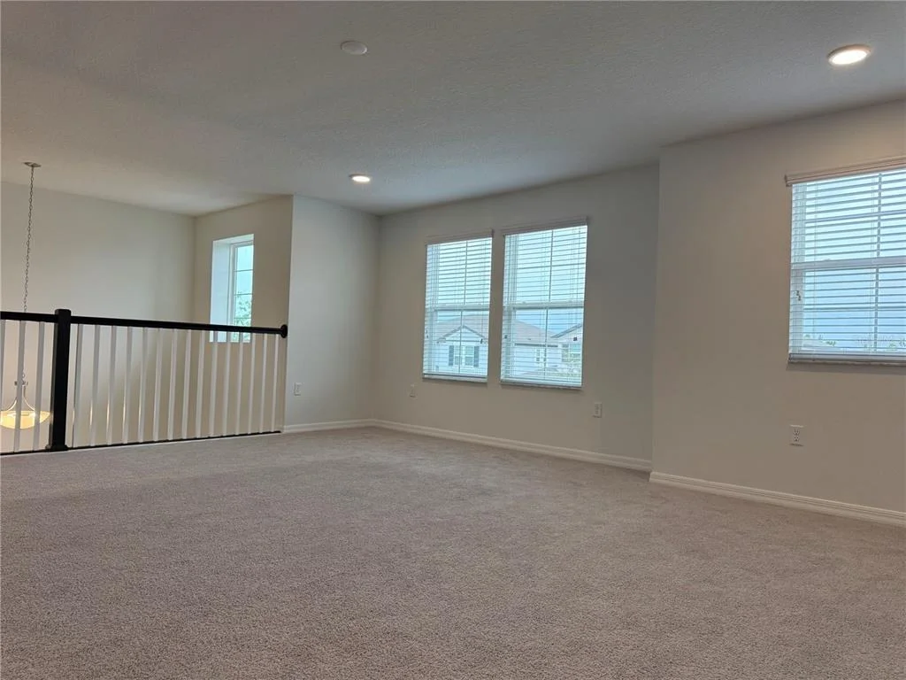 Photo of 33263 SYCAMORE LEAF DRIVE