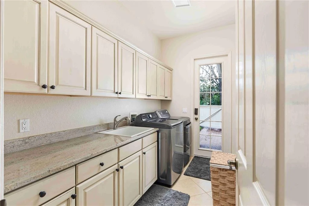 Photo of 10006 DISCOVERY TERRACE