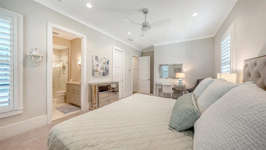 Photo of 8339 LUCERNE LOOP
