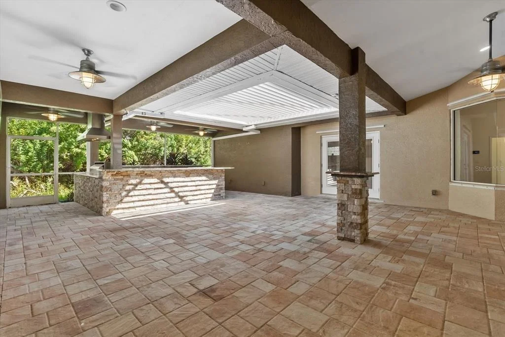 Photo of 4239 CORSO VENETIA BOULEVARD