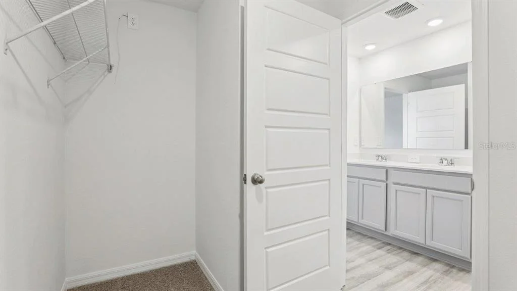Photo of 5580 TAVERNA LOOP