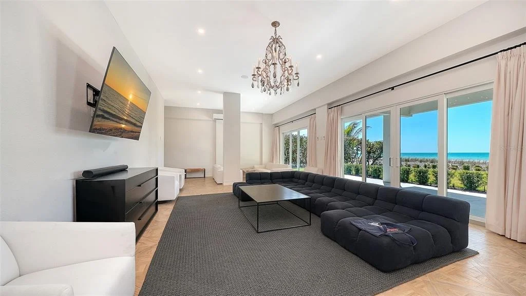 Photo of 6529 GULFSIDE ROAD