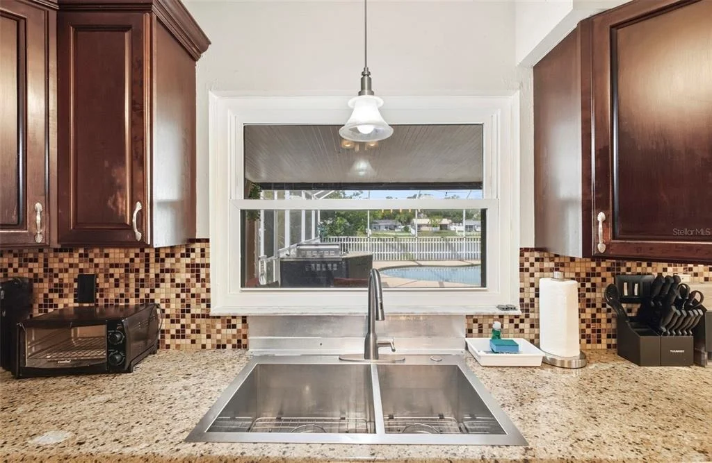 Photo of 2460 BEACON GROVES BOULEVARD