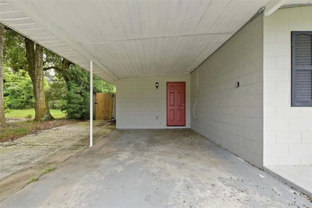 Photo of 6138 OAKCREST CIRCLE