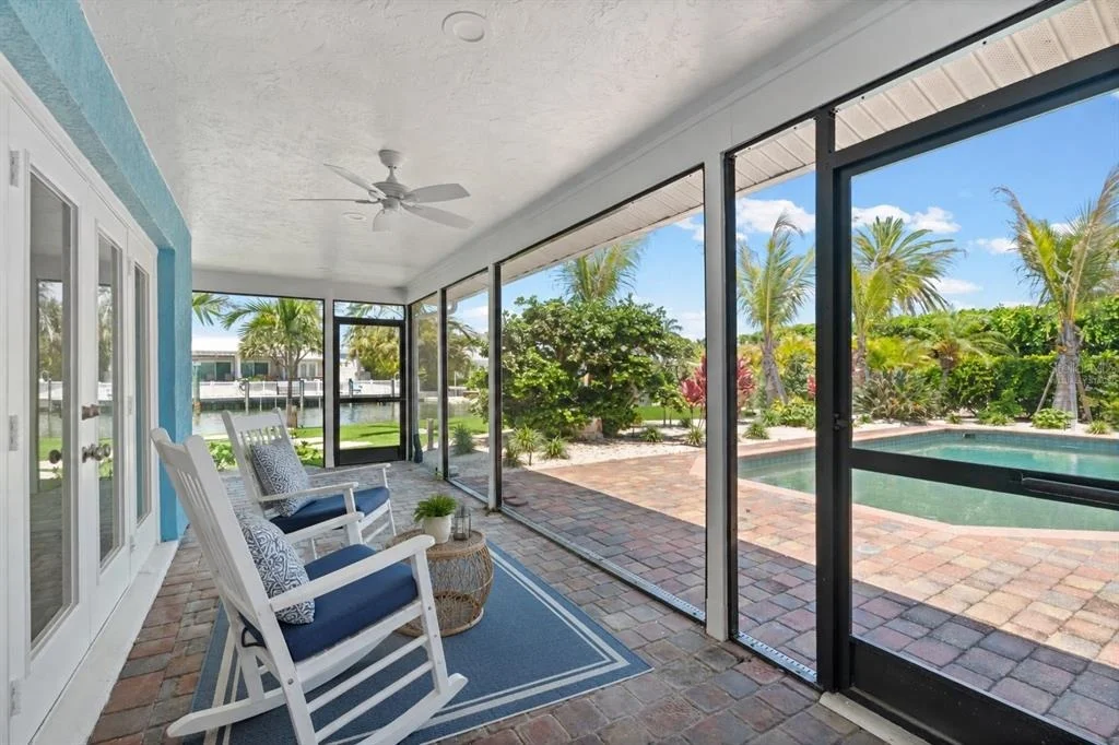 Photo of 528 KEY ROYALE DRIVE