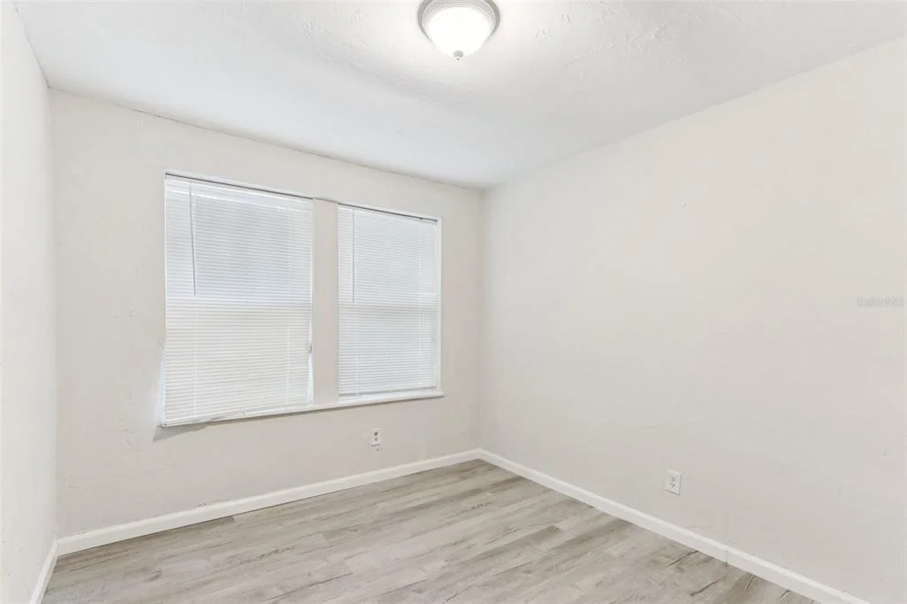 Photo of 1623 NE 16TH WAY