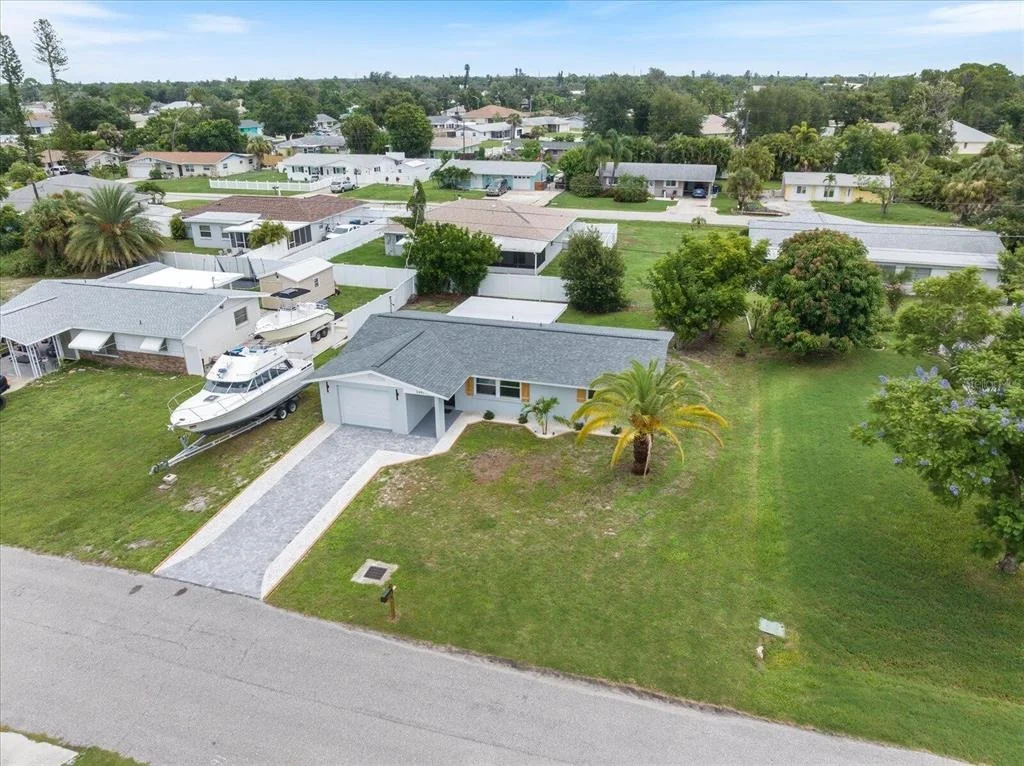 Photo of 3485 ROSLYN ROAD