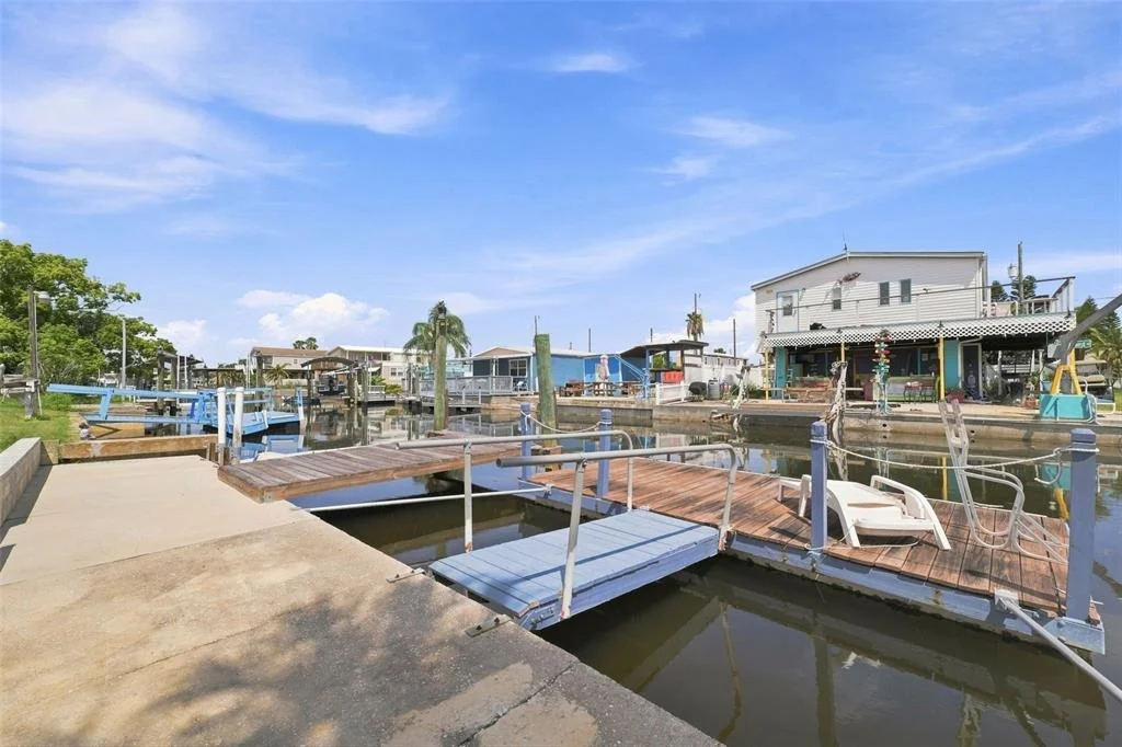 Photo of 6819 HERON LANE