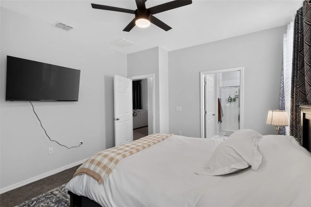 Photo of 5616 BEGGS ROAD