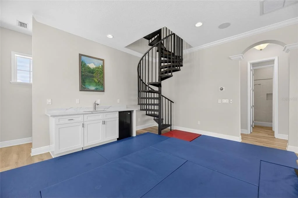 Photo of 613 BALIBAY ROAD