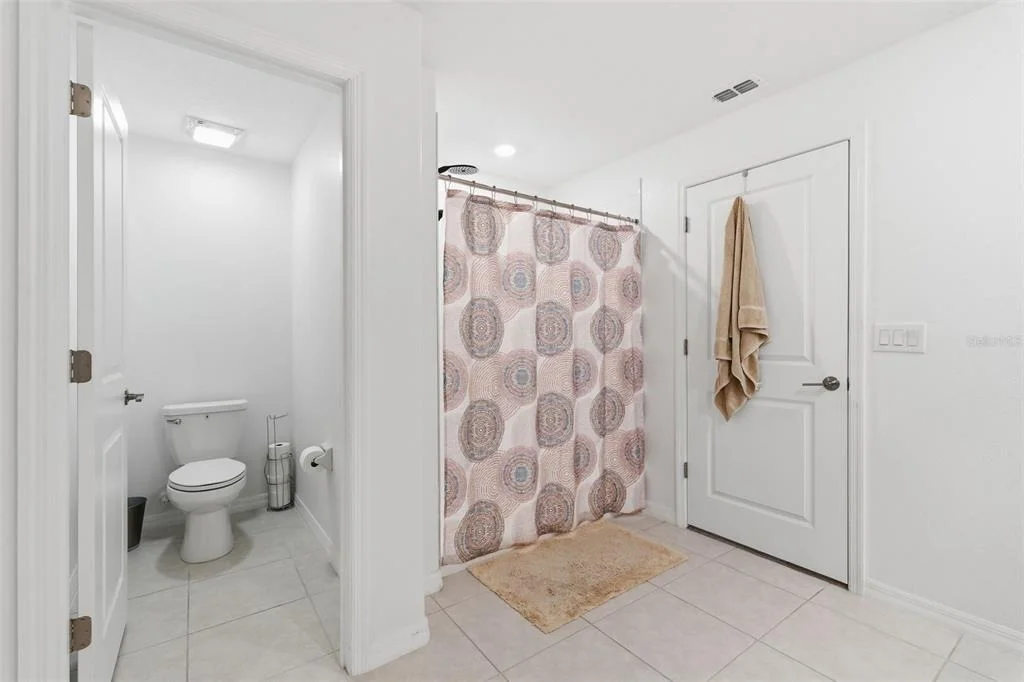 Photo of 1681 RED LOOP