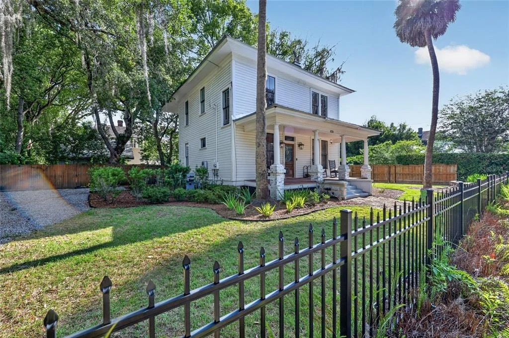 Photo of 819 SE 2ND STREET