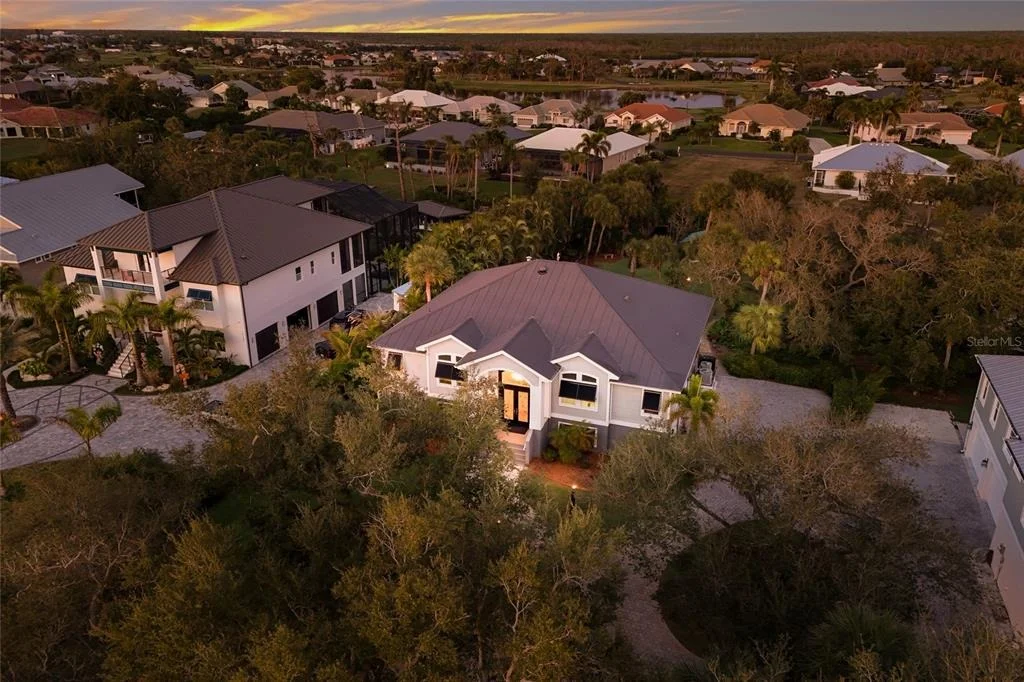Photo of 10110 CREEKSIDE DRIVE