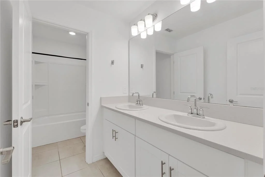 Photo of 557 PINK IBIS BEND
