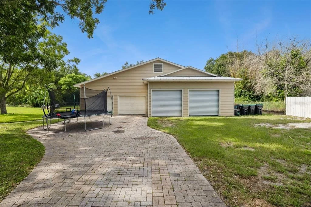 Photo of 10605 MOORE ROAD