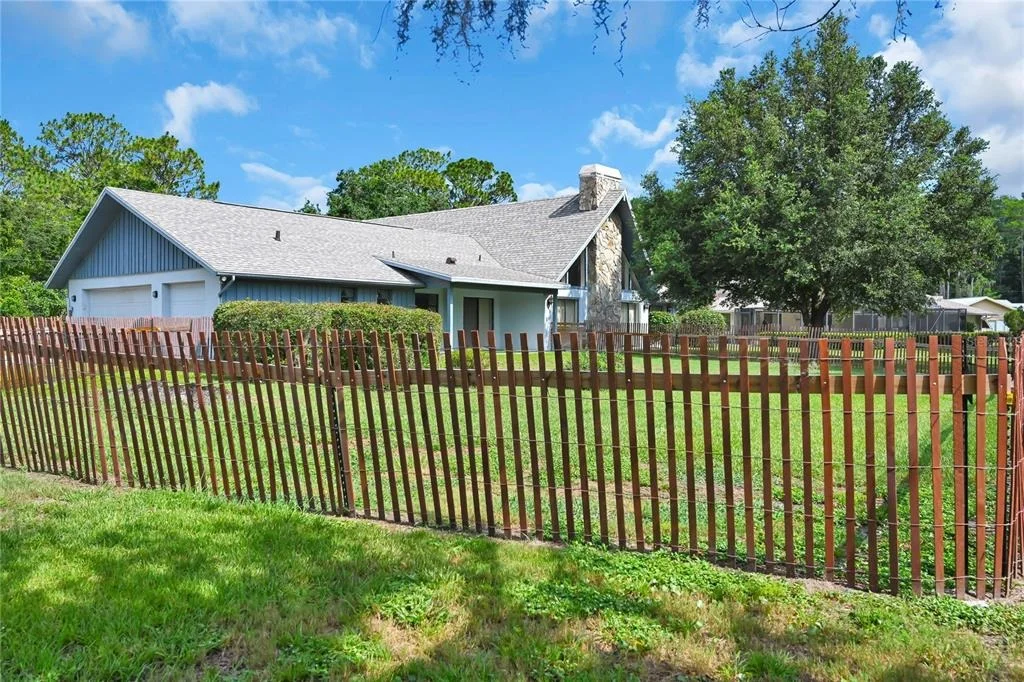 Photo of 821 N GOLF COURSE DRIVE